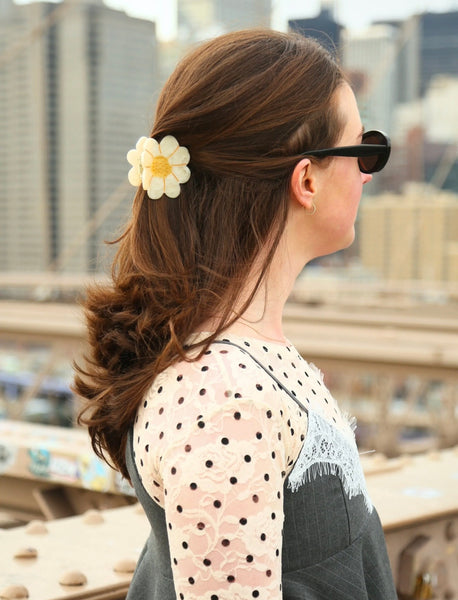 Vintage Daisy Claw Hairclip